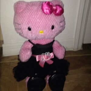 BUILDABEAR NEW condition HELLO KITTY PLUSH DOLL with INTERCHANGEABLE clothes